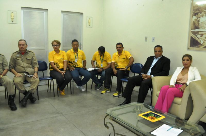 notícia: Seel faz reunião para discutir reformas e melhorias no Mangueirão