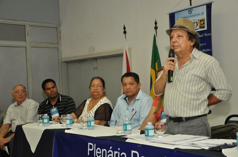 notícia: Plenária popular debate políticas de saúde em Belém
