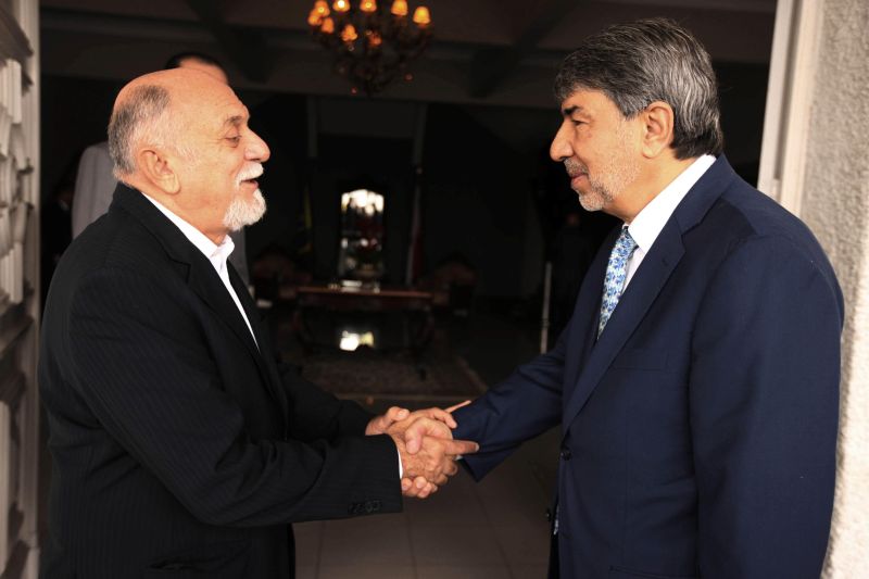 notícia: Governador Simão Jatene recebe visita do embaixador da Palestina