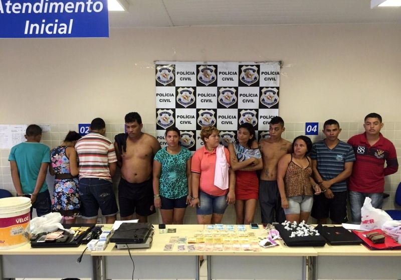 notícia: Polícia Civil prende oito acusados de tráfico de drogas em Castanhal