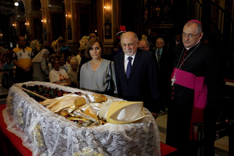 notícia: Governador e primeira-dama se despedem do arcebispo Dom Vicente Zico