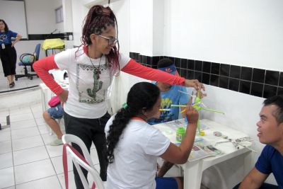 notícia: Fundação Cultural do Pará, junto com Apae, realiza oficina de bonecos no Curro Velho