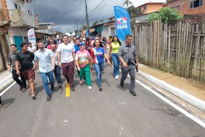 notícia: População do Tapanã recebe vias pavimentadas pelo governo do Estado