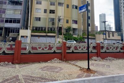 notícia: Seirdh solicita à Prefeitura de Belém adequação de placas instaladas na calçada da avenida Visconde de Souza Franco
