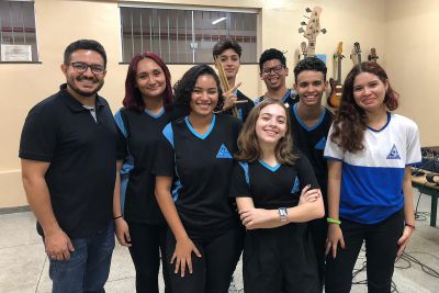 notícia: Escola estadual de tempo integral estimula protagonismo de estudantes com Clube de Música