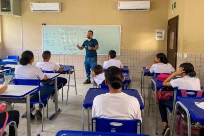 notícia: Clube de Matemática prepara alunos para Olimpíada Brasileira das Escolas Públicas