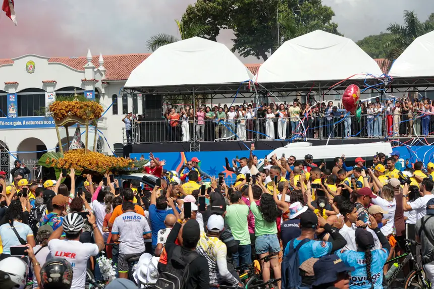  <div class='credito_fotos'>Foto: Pedro Guerreiro / Ag. Pará   |   <a href='/midias/2025/originais/20251010112244-GF00025126-F00453573.jpg' download><i class='fa-solid fa-download'></i> Download</a></div>