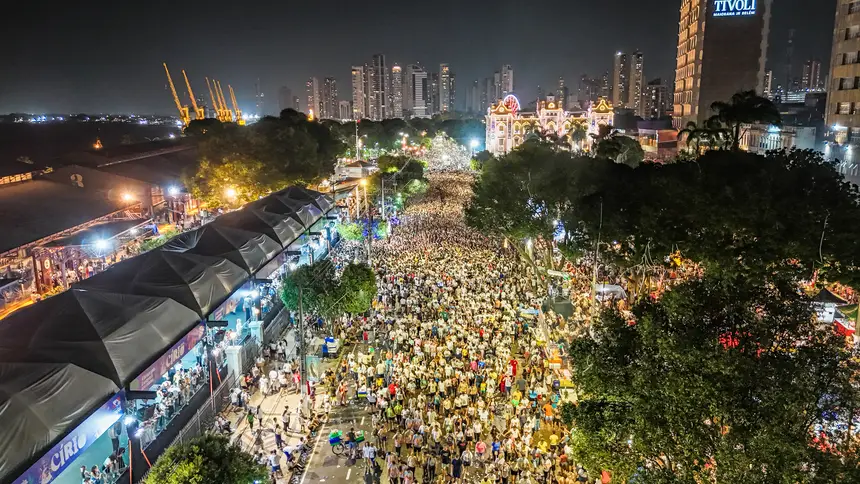 default <div class='credito_fotos'>Foto: Vinicius Pinto / Ag. Pará   |   <a href='/midias/2025/originais/20251011234651-GF00025147-F00454329.jpg' download><i class='fa-solid fa-download'></i> Download</a></div>