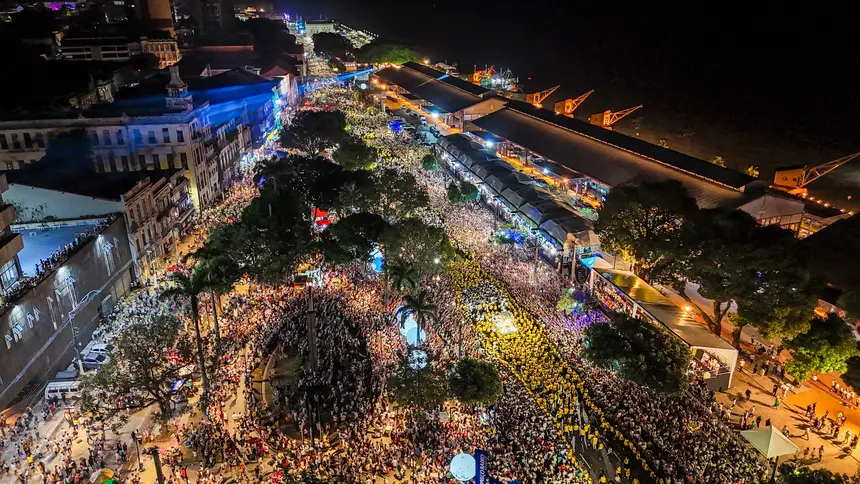 default <div class='credito_fotos'>Foto: Vinicius Pinto / Ag. Pará   |   <a href='/midias/2025/originais/20251011234700-GF00025147-F00454334.jpg' download><i class='fa-solid fa-download'></i> Download</a></div>