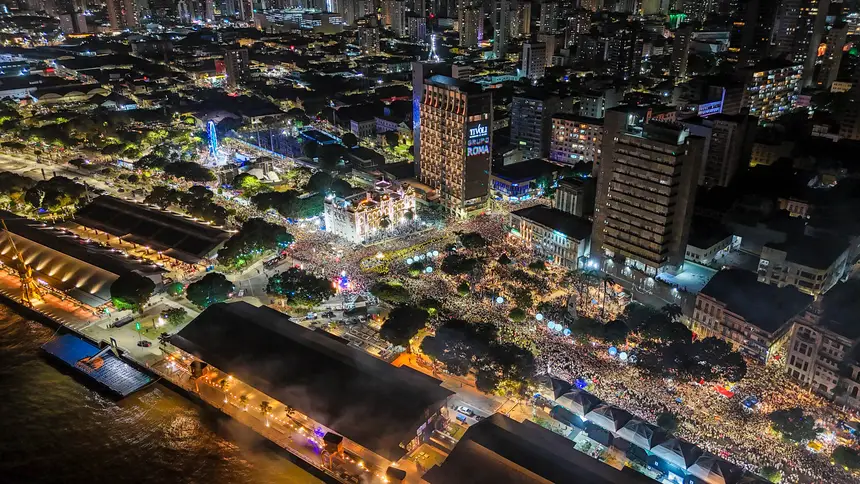 default <div class='credito_fotos'>Foto: Vinicius Pinto / Ag. Pará   |   <a href='/midias/2025/originais/20251011234709-GF00025147-F00454339.jpg' download><i class='fa-solid fa-download'></i> Download</a></div>