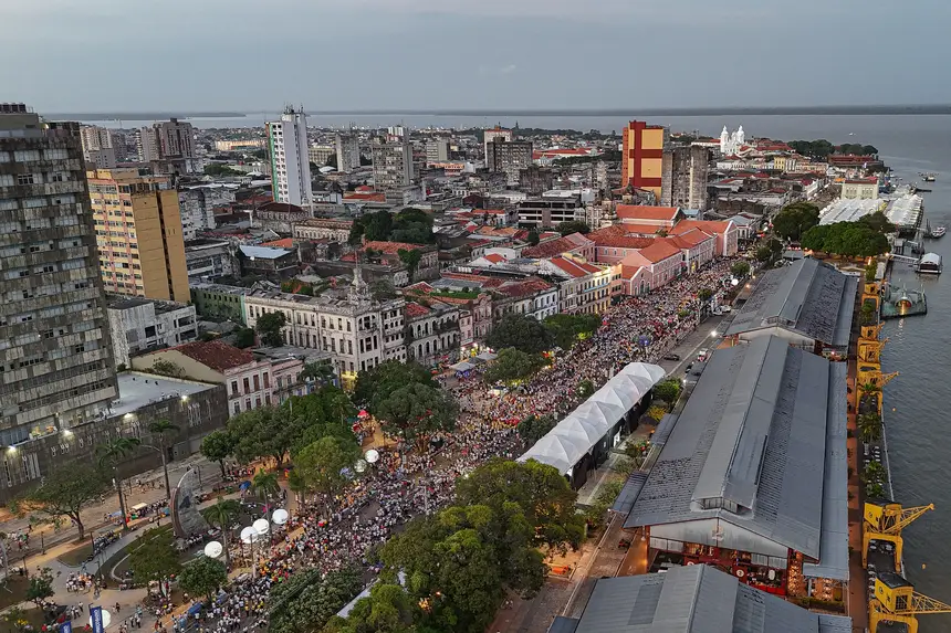 default <div class='credito_fotos'>Foto: Vinicius Pinto / Ag. Pará   |   <a href='/midias/2025/originais/20251012101751-GF00025152-F00454480.jpg' download><i class='fa-solid fa-download'></i> Download</a></div>