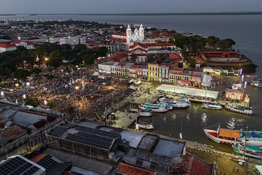 default <div class='credito_fotos'>Foto: Vinicius Pinto / Ag. Pará   |   <a href='/midias/2025/originais/20251012101814-GF00025152-F00454493.jpg' download><i class='fa-solid fa-download'></i> Download</a></div>