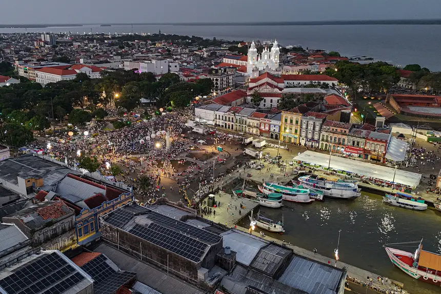 default <div class='credito_fotos'>Foto: Vinicius Pinto / Ag. Pará   |   <a href='/midias/2025/originais/20251012101816-GF00025152-F00454494.jpg' download><i class='fa-solid fa-download'></i> Download</a></div>