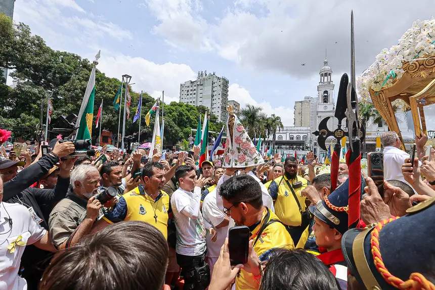  <div class='credito_fotos'>Foto: Alex Ribeiro / Ag. Pará   |   <a href='/midias/2025/originais/20251012124217-GF00025150-F00454543.jpg' download><i class='fa-solid fa-download'></i> Download</a></div>