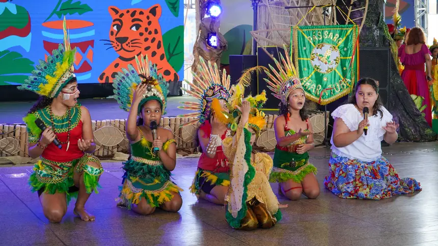  <div class='credito_fotos'>Foto: Vinicius Pinto / Ag. Pará   |   <a href='/midias/2025/originais/20251118140052-GF00025594-F00469670.jpg' download><i class='fa-solid fa-download'></i> Download</a></div>