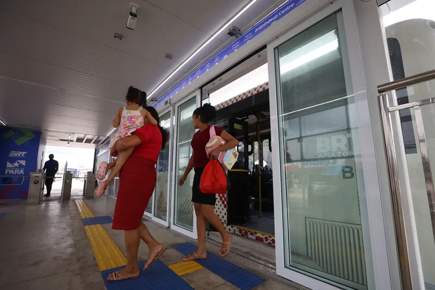  <div class='credito_fotos'>Foto: Rodrigo Pinheiro / Ag.Pará   |   <a href='/midias/2025/originais/20251125135141-GF00025695-F00471999.jpg' download><i class='fa-solid fa-download'></i> Download</a></div>