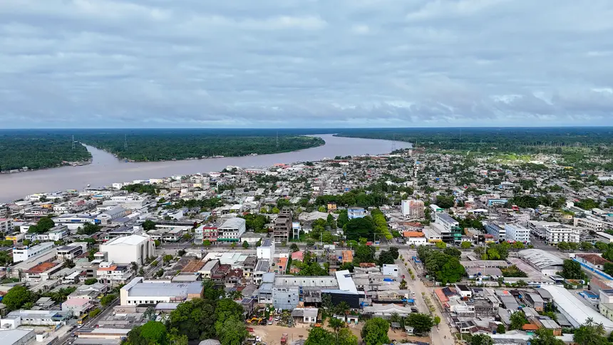 default <div class='credito_fotos'>Foto: Vinicius Pinto / Ag. Pará   |   <a href='/midias/2025/originais/20251126110749-GF00025705-F00472384.jpg' download><i class='fa-solid fa-download'></i> Download</a></div>