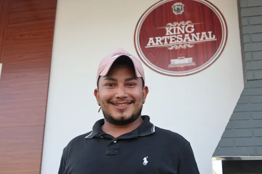 Neto Ferreira, comerciante <div class='credito_fotos'>Foto: Bruno Cecim / Ag.Pará   |   <a href='/midias/2025/originais/20251126184547-GF00025715-F00472584.jpg' download><i class='fa-solid fa-download'></i> Download</a></div>