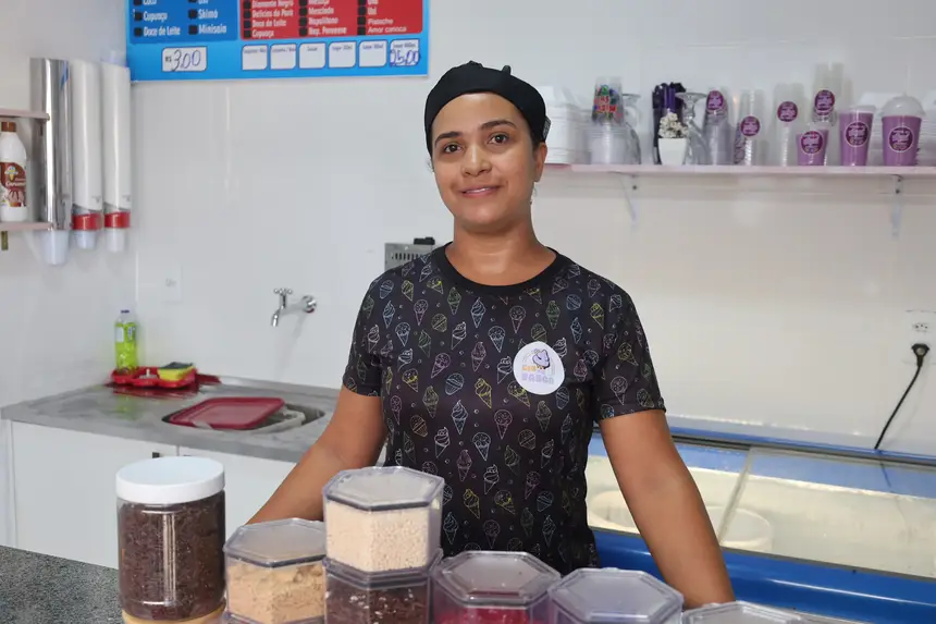 Kelly Silva, comerciante <div class='credito_fotos'>Foto: Bruno Cecim / Ag.Pará   |   <a href='/midias/2025/originais/20251126184559-GF00025715-F00472592.jpg' download><i class='fa-solid fa-download'></i> Download</a></div>