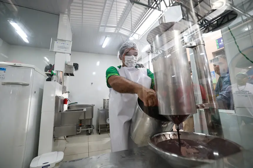  <div class='credito_fotos'>Foto: Marco Santos / Ag. Pará   |   <a href='/midias/2025/originais/20251127102145-GF00025721-F00472787.jpg' download><i class='fa-solid fa-download'></i> Download</a></div>