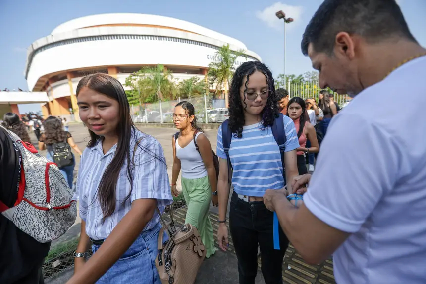 <div class='credito_fotos'>Foto: Pedro Guerreiro / Ag. Pará   |   <a href='/midias/2025/originais/20251128115241-GF00025725-F00472924.jpg' download><i class='fa-solid fa-download'></i> Download</a></div>