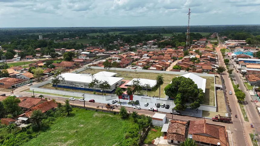 default <div class='credito_fotos'>Foto: Vinicius Pinto / Ag. Pará   |   <a href='/midias/2025/originais/20251201130905-GF00025742-F00473620.jpg' download><i class='fa-solid fa-download'></i> Download</a></div>