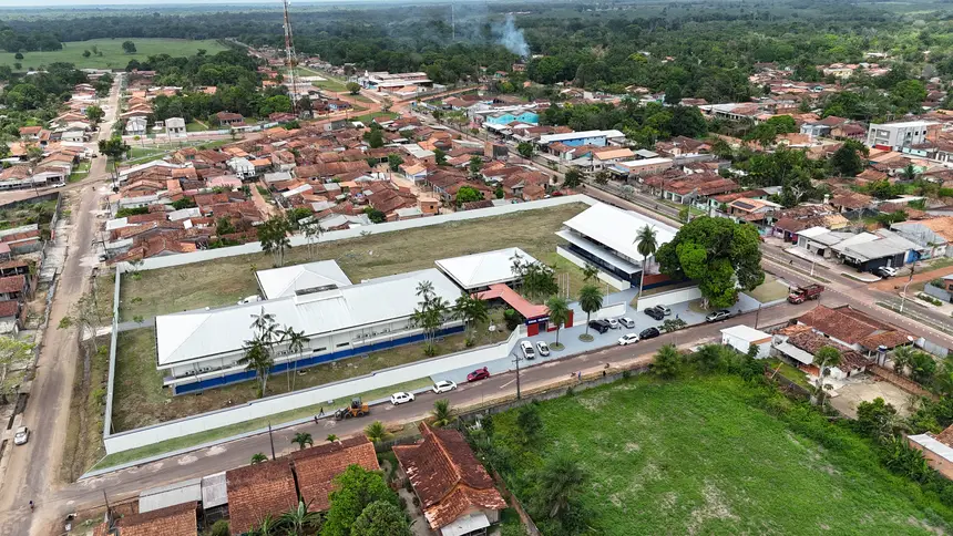 default <div class='credito_fotos'>Foto: Vinicius Pinto / Ag. Pará   |   <a href='/midias/2025/originais/20251201130913-GF00025742-F00473624.jpg' download><i class='fa-solid fa-download'></i> Download</a></div>