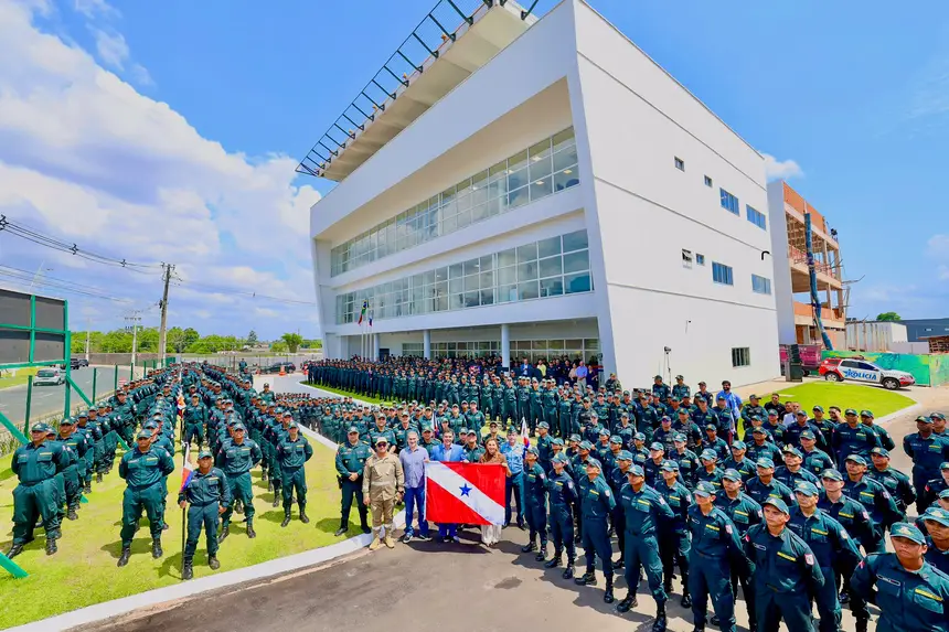  <div class='credito_fotos'>Foto: Marco Santos / Ag. Pará   |   <a href='/midias/2025/originais/20251201132345-GF00025743-F00473669.jpg' download><i class='fa-solid fa-download'></i> Download</a></div>