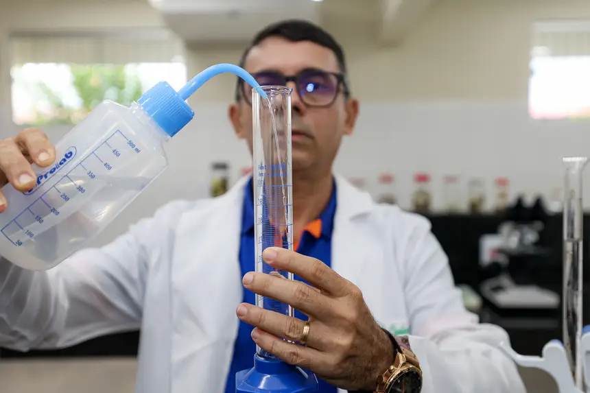  <div class='credito_fotos'>Foto: Bruno Cruz / Ag. Pará   |   <a href='/midias/2025/originais/20251202160643-GF00025748-F00473815.jpg' download><i class='fa-solid fa-download'></i> Download</a></div>