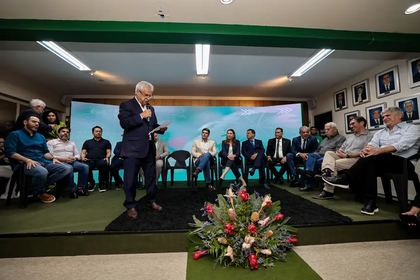  <div class='credito_fotos'>Foto: Marco Santos / Ag. Pará   |   <a href='/midias/2025/originais/20251202165409-GF00025749-F00473848.jpg' download><i class='fa-solid fa-download'></i> Download</a></div>