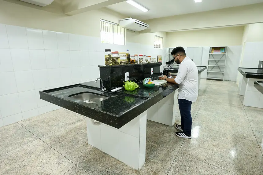  <div class='credito_fotos'>Foto: Alex Ribeiro / Ag. Pará   |   <a href='/midias/2025/originais/20251202180641-GF00025751-F00473914.jpg' download><i class='fa-solid fa-download'></i> Download</a></div>