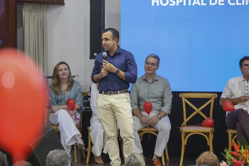  <div class='credito_fotos'>Foto: Marco Santos / Ag. Pará   |   <a href='/midias/2025/originais/20251203152135-GF00025761-F00474354.jpg' download><i class='fa-solid fa-download'></i> Download</a></div>