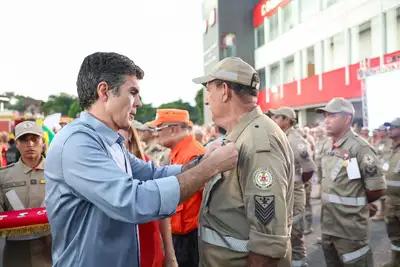 galeria: Dia do bombeiro paraense e Entrega viaturas CBM