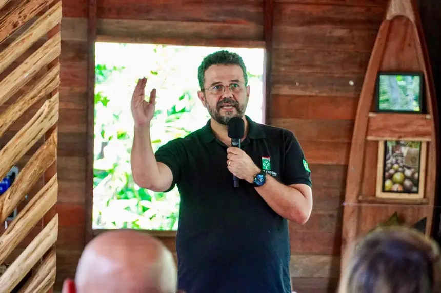 Júlio Meyer - gerente da Região Administrativa de Belém (responsável pela APA Combu) <div class='credito_fotos'>Foto: Edivaldo Sodré / Ag. Pará &nbsp;&nbsp;|&nbsp;&nbsp; <a href='/midias/2026/originais/20260225142707-GF00026350-F00493152.jpg' download><i class='fa-solid fa-download'></i> Download</a></div>