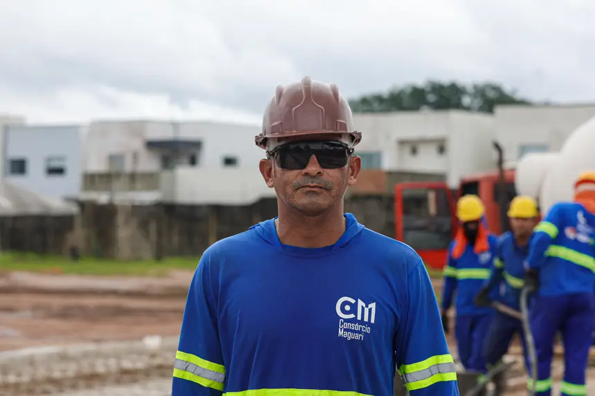 Paulo Malcher 
Operário <div class='credito_fotos'>Foto: Bruno Cruz / Ag. Pará &nbsp;&nbsp;|&nbsp;&nbsp; <a href='/midias/2026/originais/20260504121025-GF00027002-F00517843.jpg' download><i class='fa-solid fa-download'></i> Download</a></div>