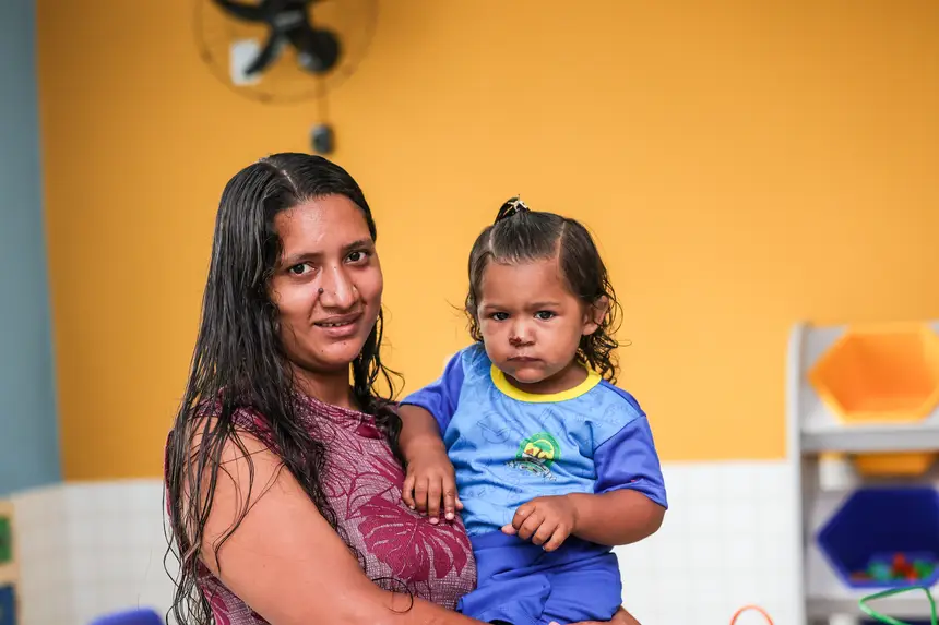 Ana cristina costa - pescadora, mãe da Luna, 1 ano 9 meses <div class='credito_fotos'>Foto: Bruno Cruz / Ag. Pará &nbsp;&nbsp;|&nbsp;&nbsp; <a href='/midias/2026/originais/20260507101351-GF00027026-F00518950.jpg' download><i class='fa-solid fa-download'></i> Download</a></div>