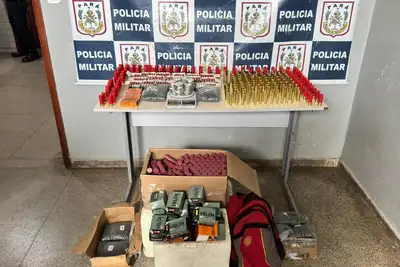 notícia: Polícia Militar faz a maior apreensão de munições de uso restrito em Oriximiná