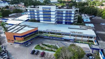 galeria: Hospital das Clinicas / Prédio - imagem de drone - aérea