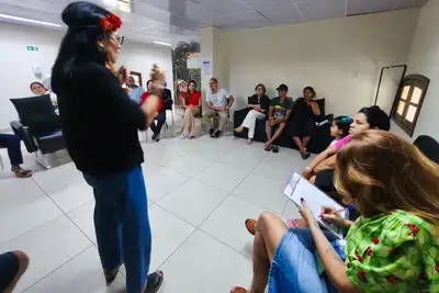 notícia: Classe Hospitalar da Seduc promove intercâmbio cultural com a escritora Márcia Kambeba