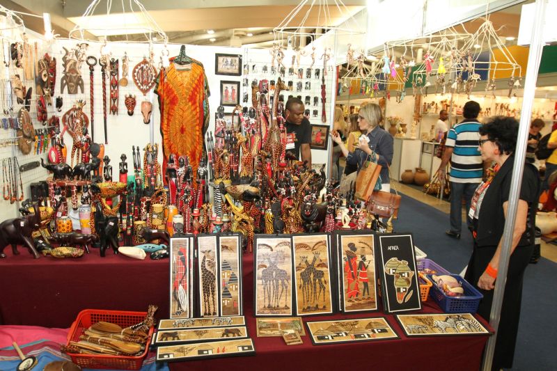 notícia: Feira apresenta novidades do artesanato mundial no Hangar