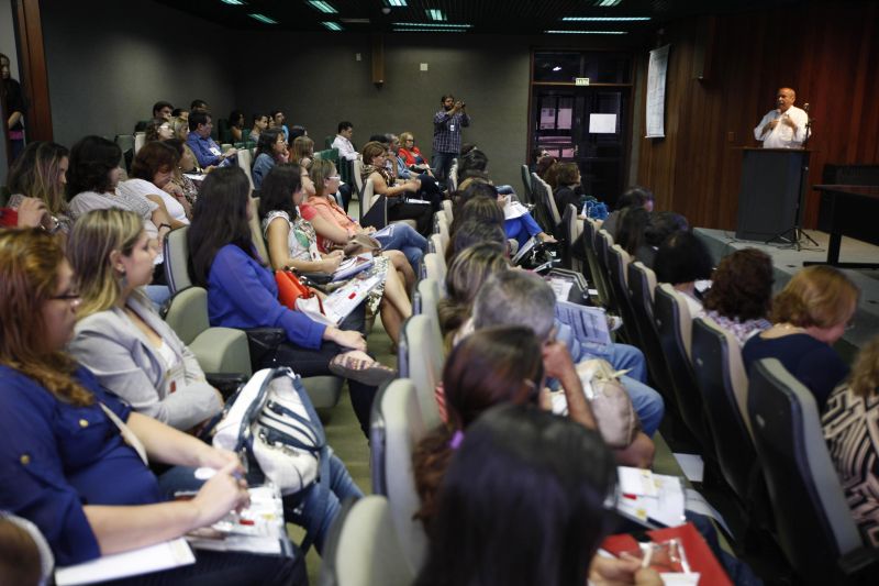 notícia: Transplante de medula óssea em pacientes com Doença Facilforme é discutido em Workshop no Hemopa