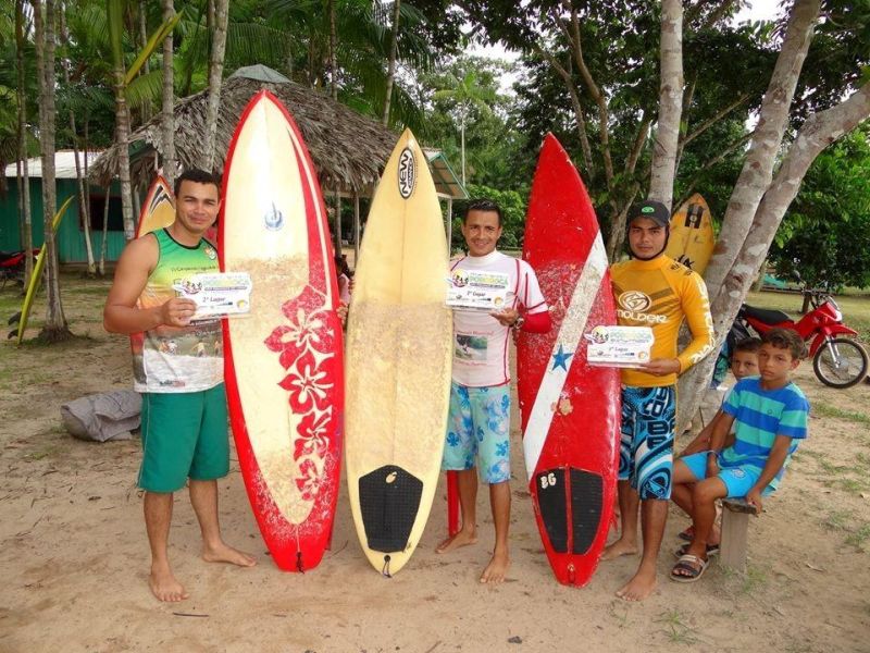 notícia: Walmecy Prestes é vencedor da fase regional do Campeonato de Surfe na Pororoca