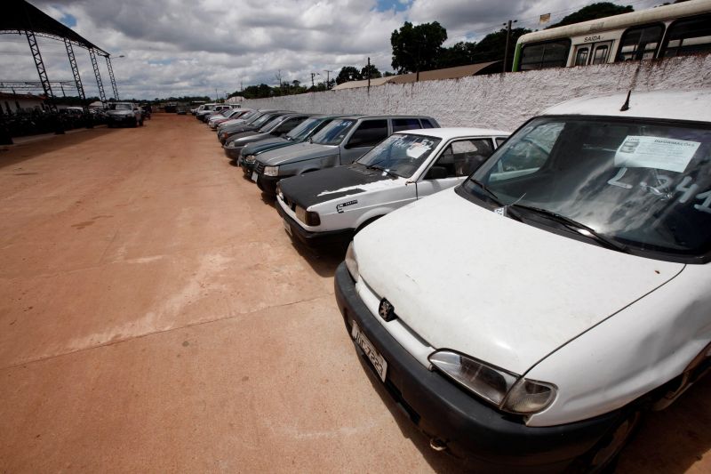notícia: Desconto de IPVA para finais de placas 00 a 30 está disponível até segunda-feira