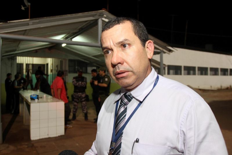 notícia: Polícia controla motim em unidades prisionais durante a madrugada