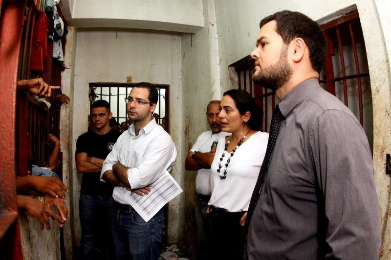 notícia: Defensores públicos vão à Central de Triagem de São Braz conhecer demandas dos detentos
