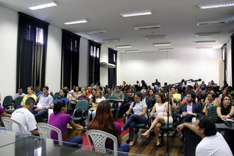 notícia: Seminário discute a educação de jovens que cumprem medidas socioeducativas