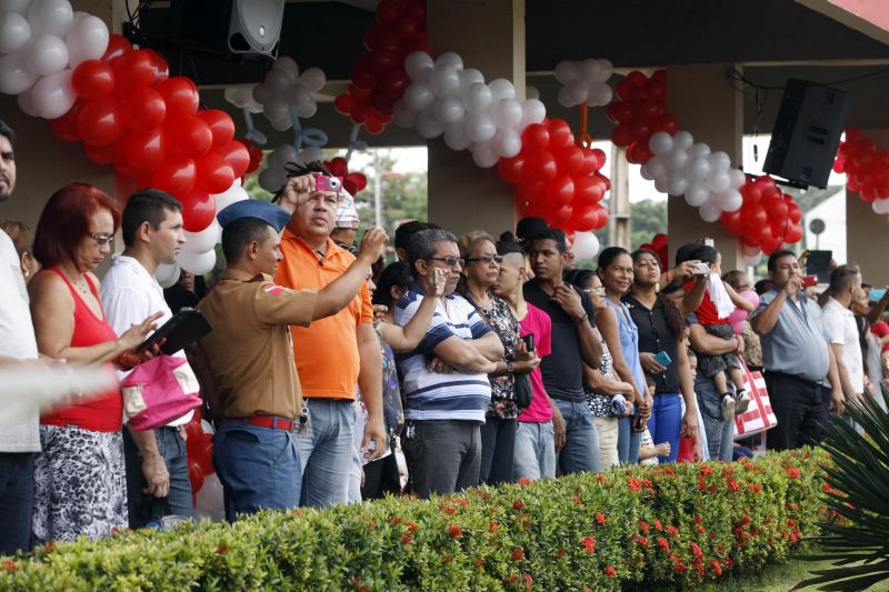 notícia: Aula inaugural do Programa Escola da Vida é marcada pela presença de 600 alunos