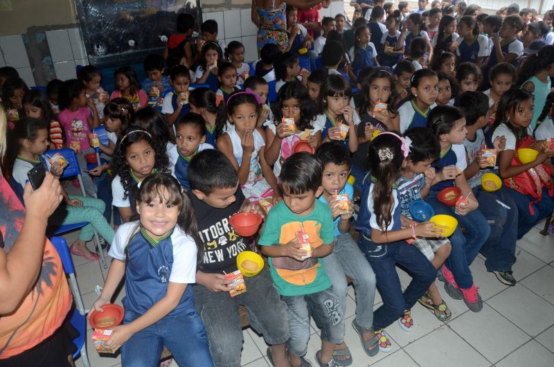 notícia: Projeto “Barco Literário” incentiva hábito da leitura em escola de Icoaraci