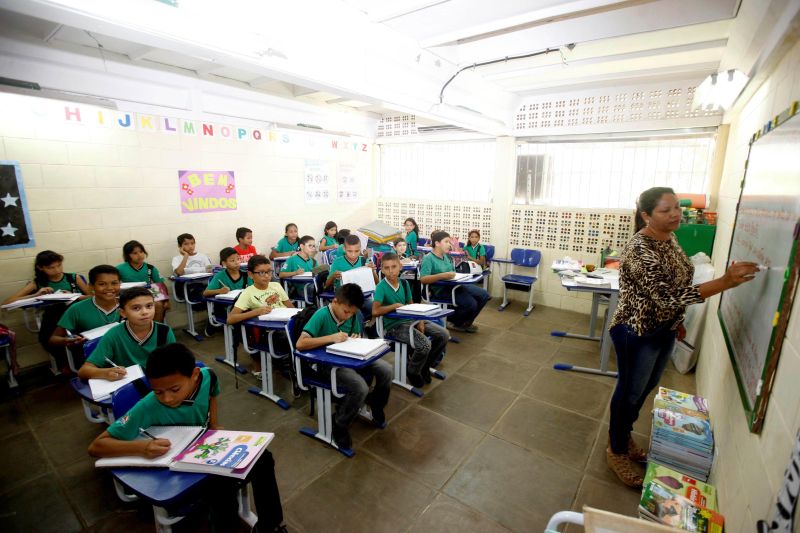 notícia: Escolas de Belém mantêm atividades normalmente durante greve