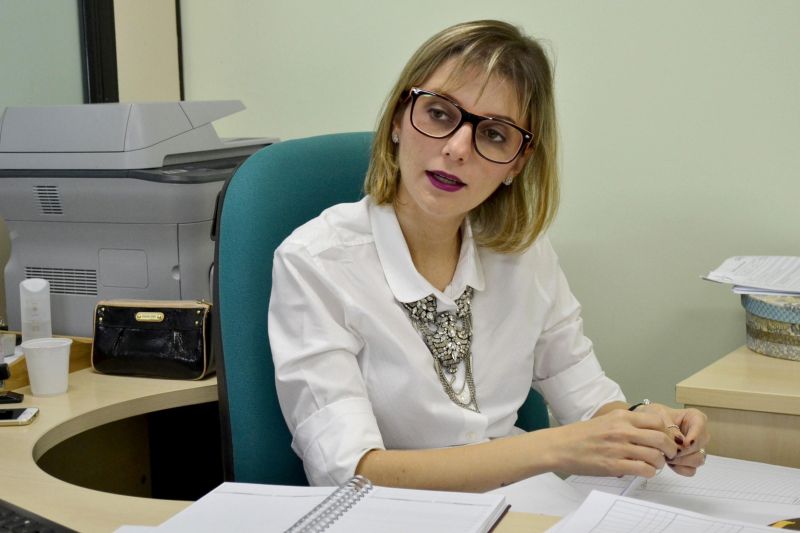 notícia: Estudantes que não conseguiram acessar o Fies terão direito a concluir semestre